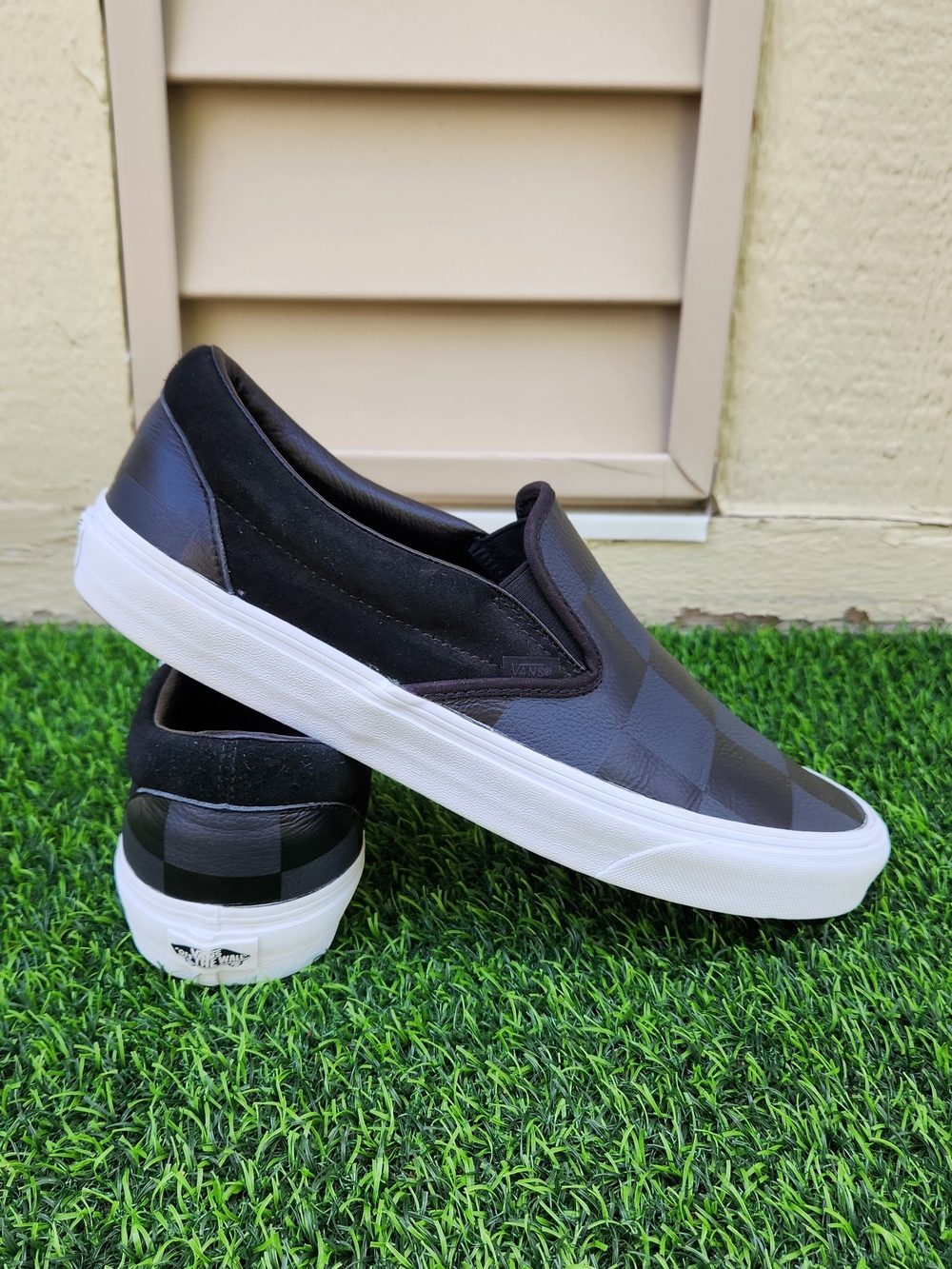 VANS Leather/Suede Check Black Classic Slip On SIZE 13